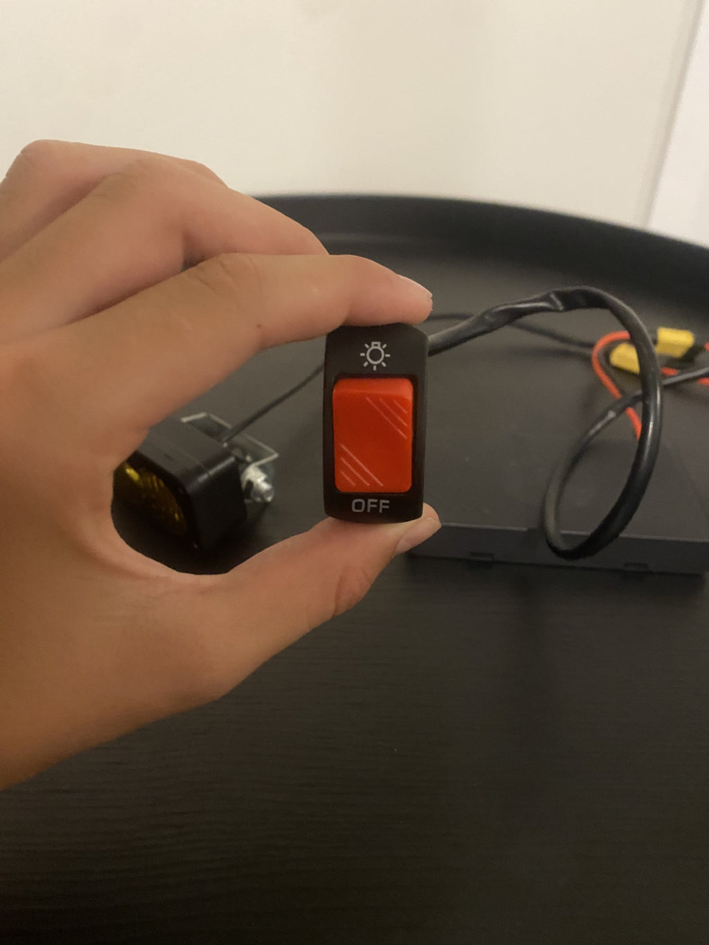 Battery powered Baja light